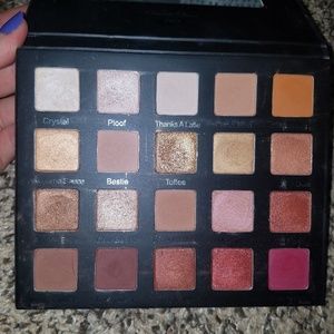 Violet Voss Holy Grail Palette